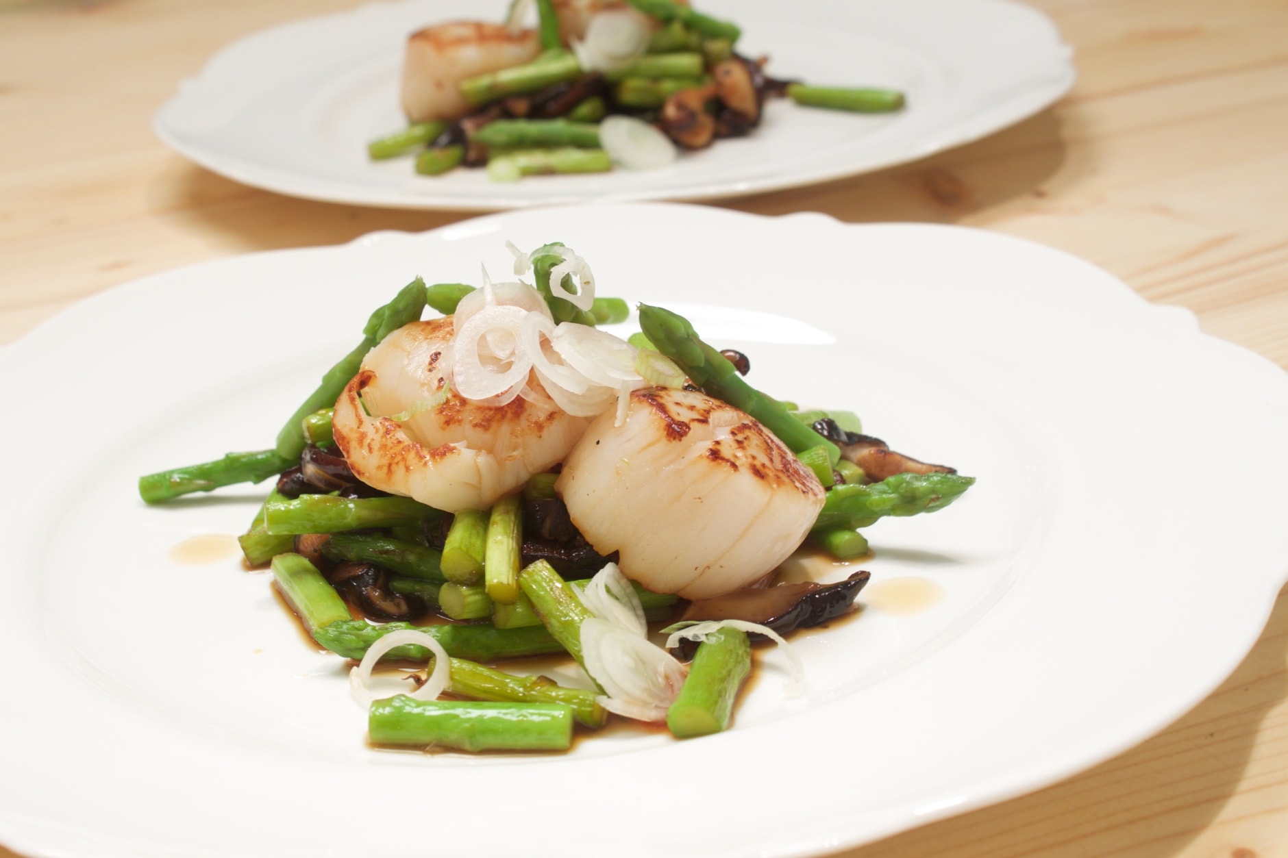 Scallops Starter Asparagus Recipe 3 Thomas Sixt Foodblog