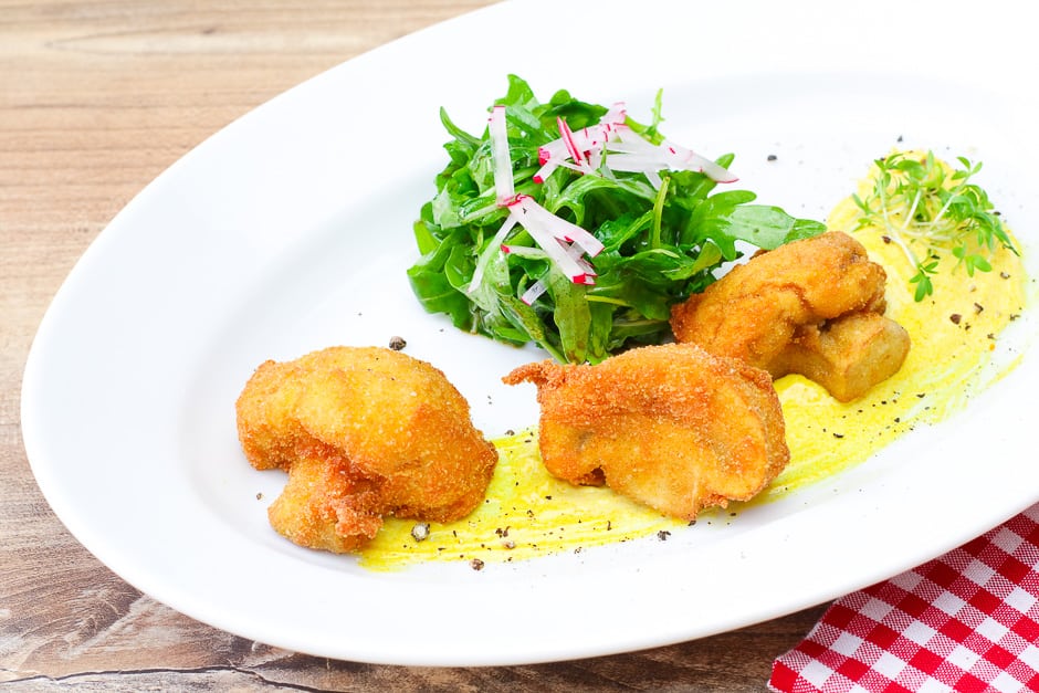 breaded mushrooms with salad Recipe Image