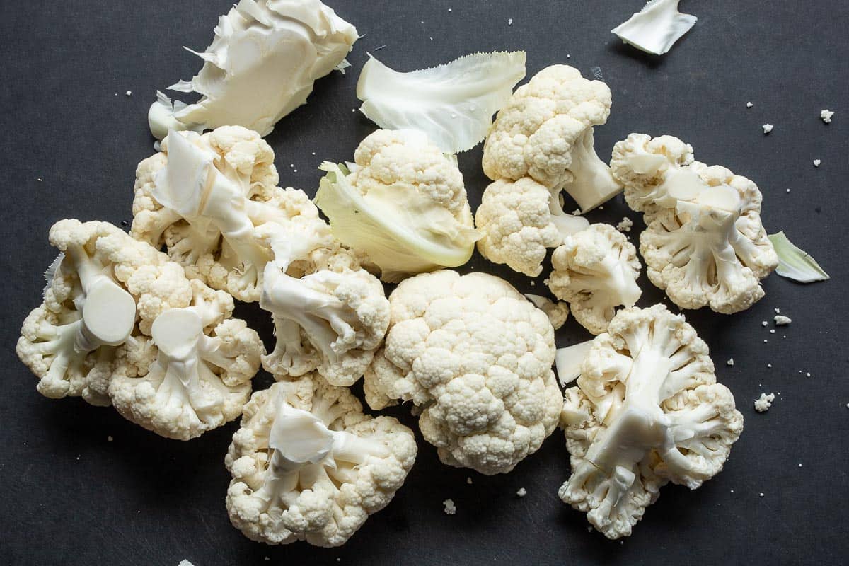 Cut the cauliflower into florets