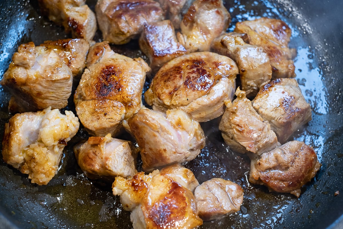 Caramelize the meat