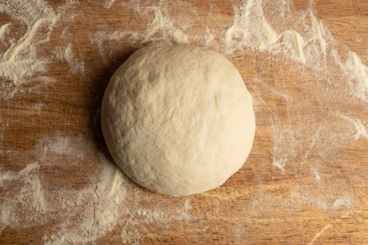Form balls of pizza dough