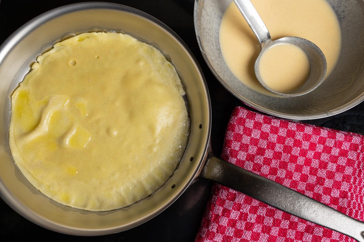 Bake the pancake batter in the pan